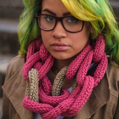 Chain link scarf - pink and taupe