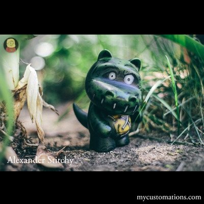 Kidrobot alexander stitchy custom 4" kracka 