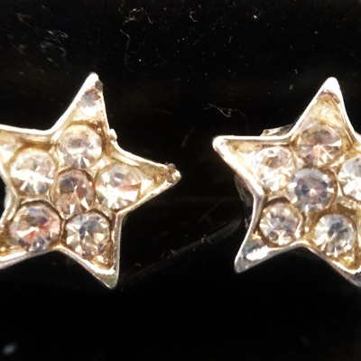Silver star studs