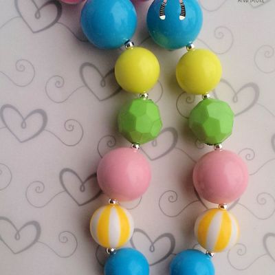 Summer beach ball pendant chunky necklace and matching bracelet/perfect beach photo props/bubblegum beads/girls jewelry