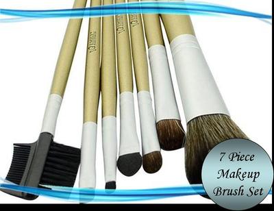 7 piece makeup brush set w/ gold makeup case