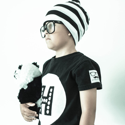 Black and white stripe beanie hat children accessories - Thumbnail 4