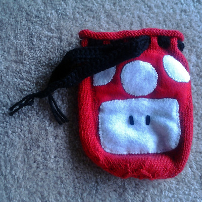 Knit dice bag: super mushroom