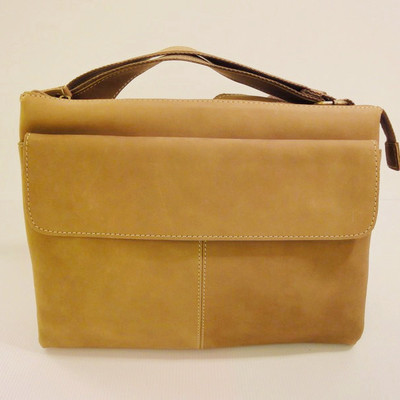 Simplicity leather shoulder bag