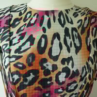 how and what leopard print dress with black fabric belt - Thumbnail 3