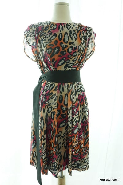 how and what leopard print dress with black fabric belt