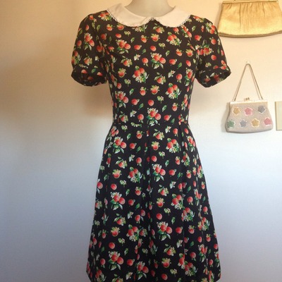 Peaches  - Thumbnail 1