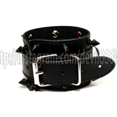 Dark black spikes bangle - black