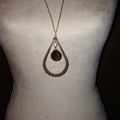 Tear drop pendant with gold chain