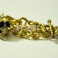 betsy ($1 to charity)  - Thumbnail 1