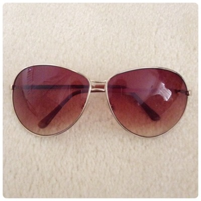 Brown/gold sunglasses