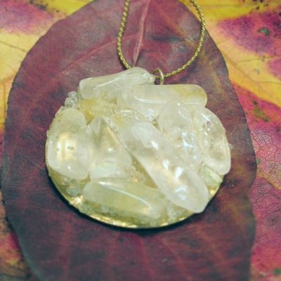 Quartz crystal disc necklace