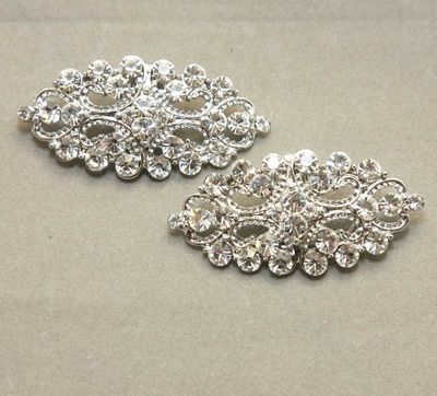 A pair of Rhombus Rhinestone Wedding Bridesmaids gift Bride Shoes Clips