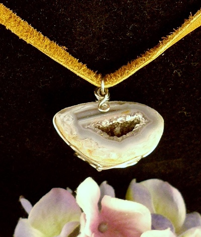 Aromatherapy Geode Necklace