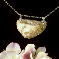 Aromatherapy Geode Necklace - Thumbnail 4