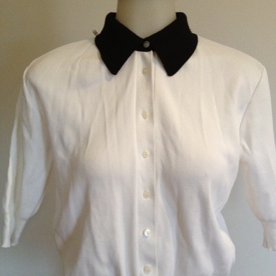 Contrats collar cardigan