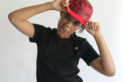 Disphunktional Letter Hat 