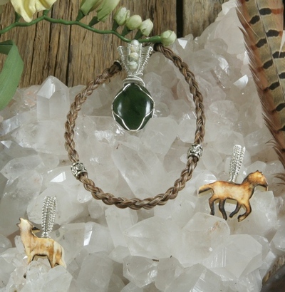 Cinnamon Brown Mix Horse Hair Necklace