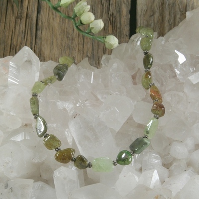 Green garnet nugget necklace