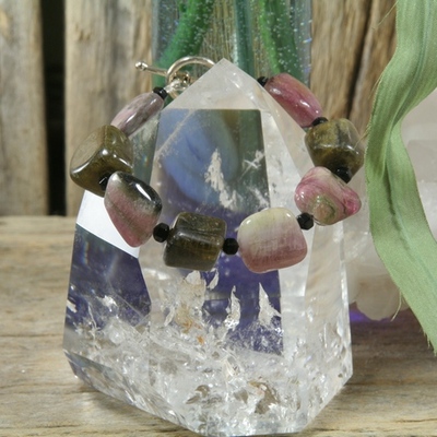 Tourmaline and onyx bracelet