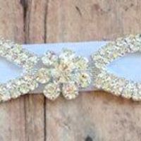 White Rhinestone Center Headband/Perfect Photo Prop/Newborns/Kids - Thumbnail 3