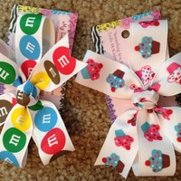 Pinwheel Style Bows - Thumbnail 1