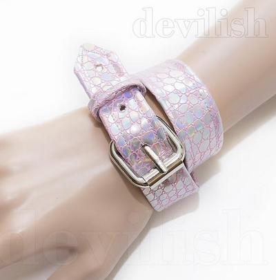  Illusion Bracelet