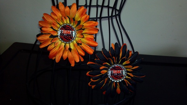 4" Flower with Bottlecap Center