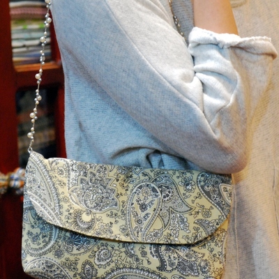  clutch bag - convertible jewelry pearl necklace straps  - Thumbnail 3