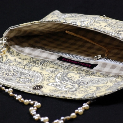  clutch bag - convertible jewelry pearl necklace straps 