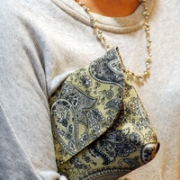  Clutch Bag - Convertible Jewelry Pearl Necklace Straps  - Thumbnail 3