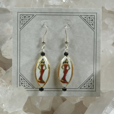 Cloisonne lady in red dress bead with onyx earrings - Thumbnail 4