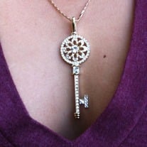  key Necklace (swarovski crystal)