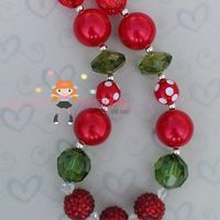 Christmas Chunky Necklace/Red Green/Photo Props/Bubblegum Beads/Girls Jewelry - Thumbnail 1