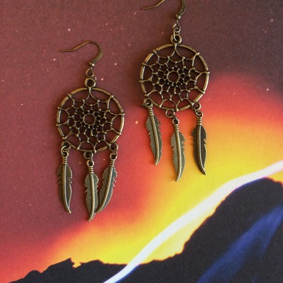 Dream catcher earrings in brass