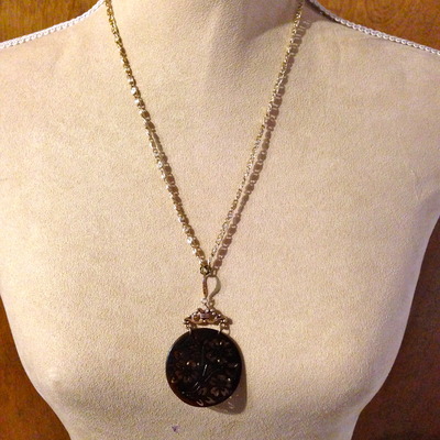 Gold Chan with Intricate Pendant