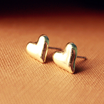 Cute Stud Earrings - Thumbnail 1