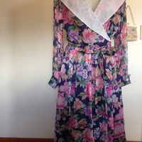 Vintage Collared Garden  - Thumbnail 1