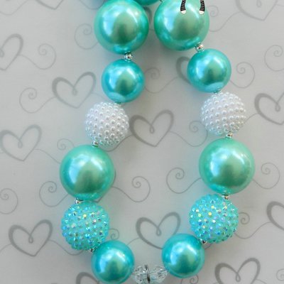 Frozen inspired/queen elsa/chunky necklaces/frozen/bubblegum beads/girls jewelry