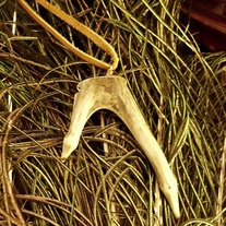 "Dragon's Wingtip" - antler Unisex Necklace