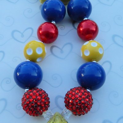 Snow white inspired/chunky necklace/bubblegum beads/girls jewelry/hair clip/halloween