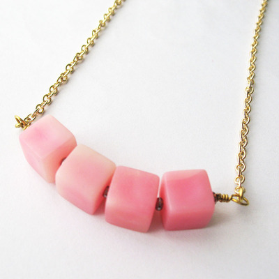 80s soft bubblegum pink cube beaded necklace - vintage beads