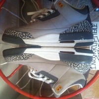 Air Jordan Cool Grey 3s - Thumbnail 4