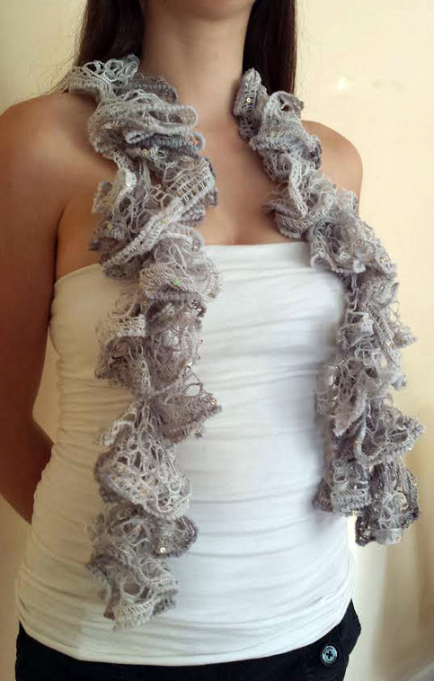 Cigun Gray Gigun Ruffle Scarf