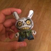 KIDROBOT Skully 3" custom Dunny - Thumbnail 1