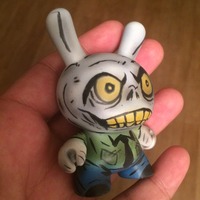 KIDROBOT Skully 3" custom Dunny - Thumbnail 3