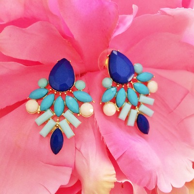 Pave statement earring