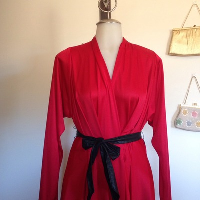 **reserved** wrapped in red - Thumbnail 2