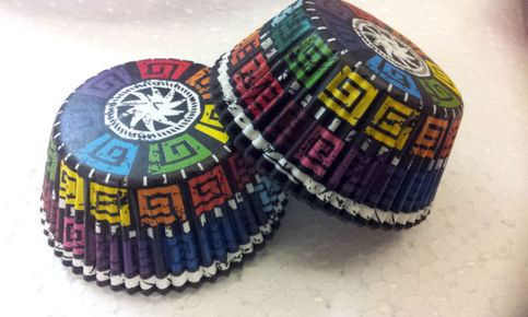 BLACK Color RAINBOW Pattern Paper Cupcake Use Baking Cup Liners 100 Count