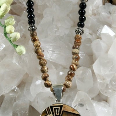 Picture jasper, black tourmaline, tiger eye necklace with inlay spirit bear - Thumbnail 4